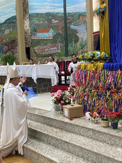 Dom Amilton celebra o 5º dia da Novena de Nossa Senhora Aparecida em Laranjeiras do Sul